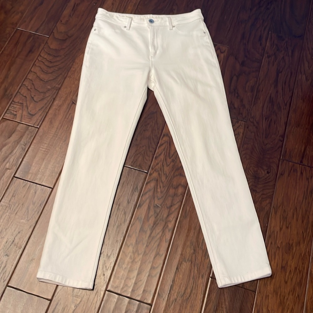 DL 1961 Nina, milk color. Like new. Only worn once or twice.
